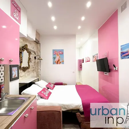 Urban Flat 193 - Barbie Parigi